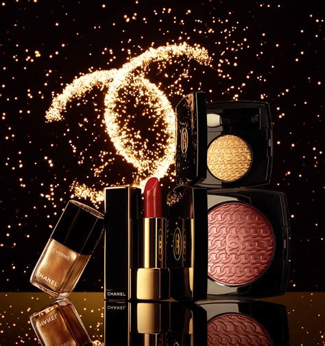 la baie chanel maquillage|Chanel makeup on the bay.